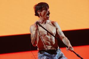 Red Hot Chili Peppers A Firenze Rocks E Tornato John Frusciante 62 300 In Delirio Alla Visarno Arena