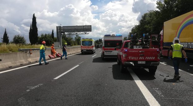 Bologna Incidente Frontale Tra Due Auto 4 Morti E 2 Feriti Una Bambina Di 9 Anni Tra Le Vittime