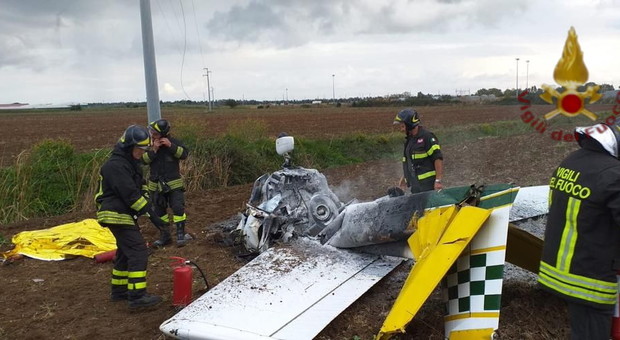 Ultraleggero Urta I Cavi Dell Alta Tensione E Precipita A Santa Severa Morto 70enne Romano C E Un Ferito Grave