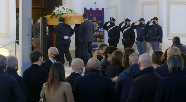 ennio doris i funerali il figlio massimo sarai sempre superman